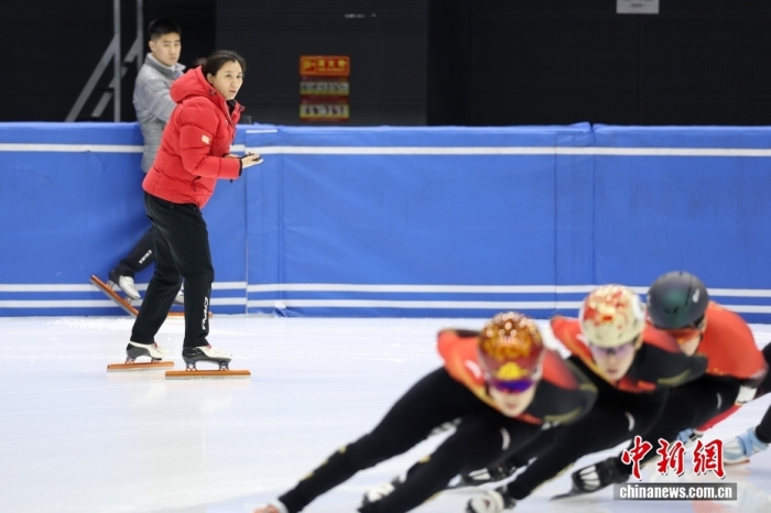 中国短道速滑队即将出征米兰冬奥 领队强调目标
