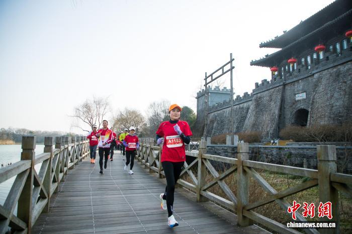奔跑中邂逅历史与生态：扬州宋夹城迎新欢乐跑