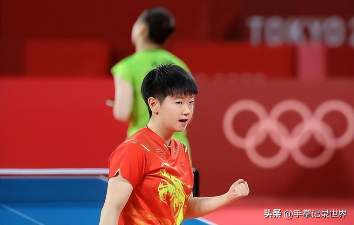 孙颖莎力克王曼昱夺三连冠 创女子乒坛历史